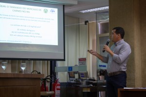 Eduardo de Paula Melo, diretor da ANORC apresenta projeto de revitalização da cadeia de carne no RN. (Foto: Ana Luiza Vla Nova)
